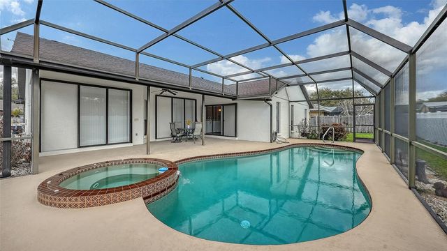 5594 WILDE OAK WAY, Sarasota, FL 34232