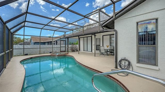 5594 WILDE OAK WAY, Sarasota, FL 34232