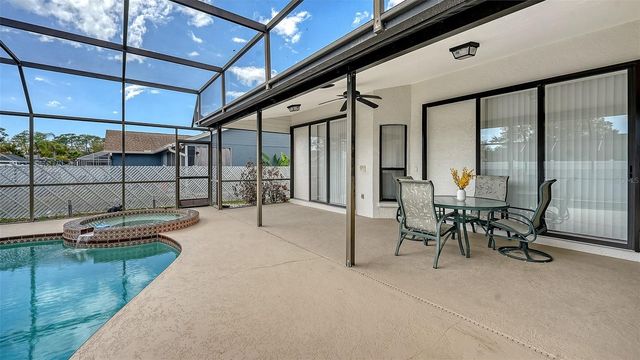 5594 WILDE OAK WAY, Sarasota, FL 34232