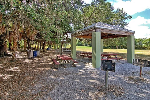 5594 WILDE OAK WAY, Sarasota, FL 34232