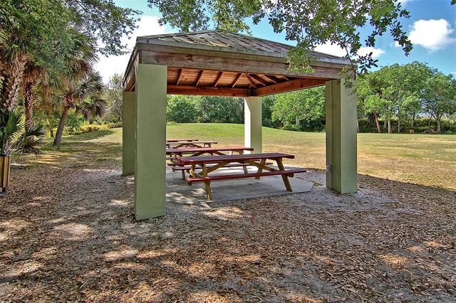 5594 WILDE OAK WAY, Sarasota, FL 34232