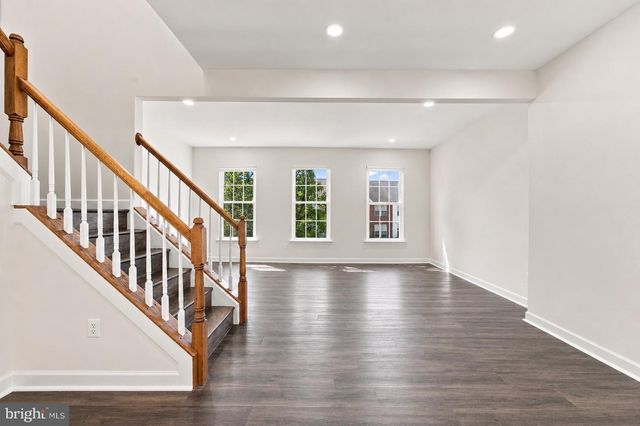 45556 LAKE HAVEN TER, Sterling, VA 20165