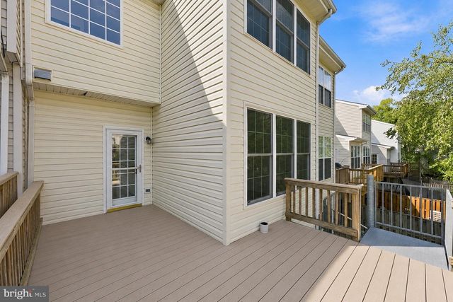 45556 LAKE HAVEN TER, Sterling, VA 20165