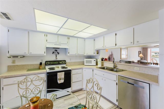 11644 SW EGRET CIRCLE 1002, Lake Suzy, FL 34269