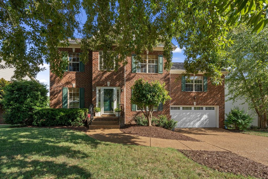 141 Rose Garden Ln, Goodlettsville, TN 37072