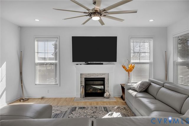 9400 Kinnerton Dr, Midlothian, VA 23112