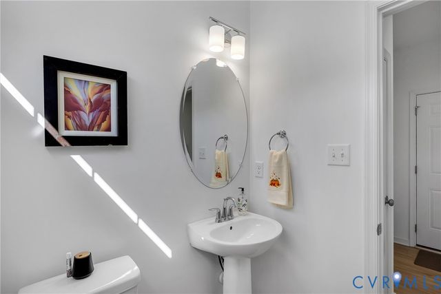 9400 Kinnerton Dr, Midlothian, VA 23112