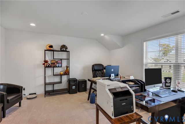 9400 Kinnerton Dr, Midlothian, VA 23112