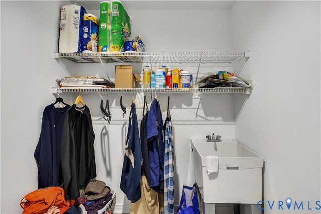 9400 Kinnerton Dr, Midlothian, VA 23112