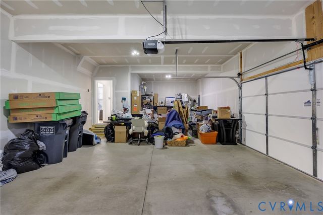 9400 Kinnerton Dr, Midlothian, VA 23112