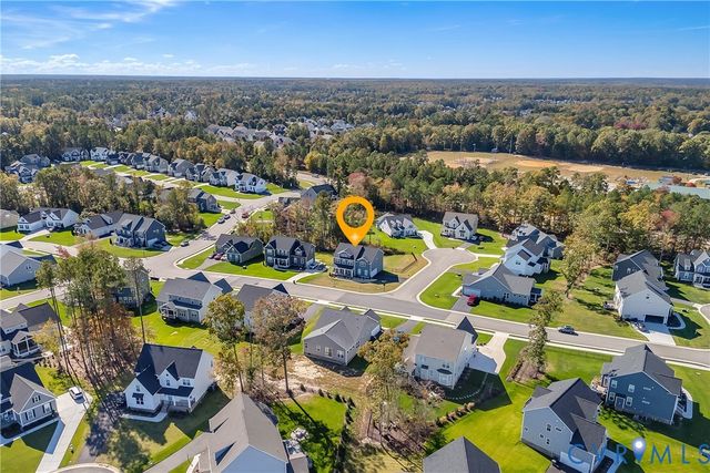 9400 Kinnerton Dr, Midlothian, VA 23112