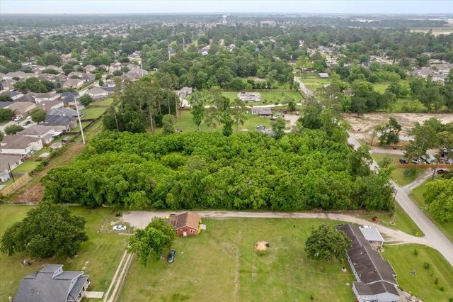 6711 Maple Drive, Humble, TX 77338