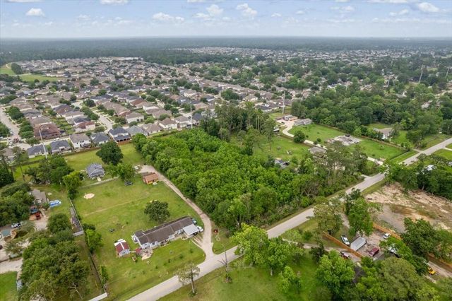 6711 Maple Drive, Humble, TX 77338
