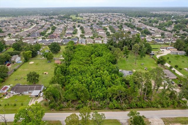 6711 Maple Drive, Humble, TX 77338