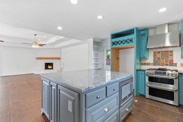 2201 Mistletoe Boulevard, Fort Worth, TX 76110