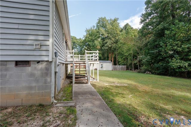 3129 Loganwood Dr, Colonial Heights, VA 23834