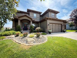 1225 Kingsland Circle, Raymore, MO 64083