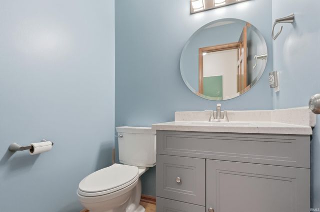 8934 Stockbridge Place, Fort Wayne, IN 46804