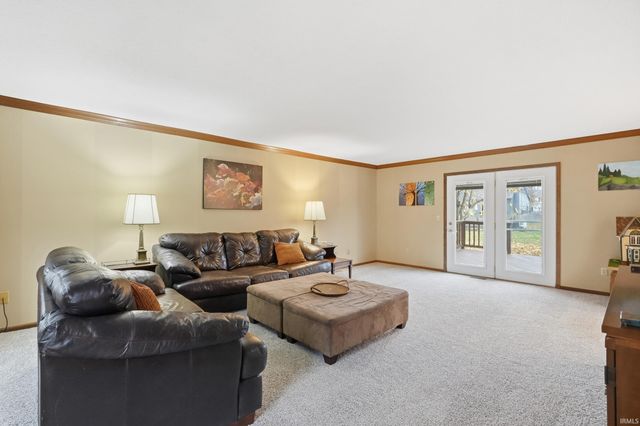 8934 Stockbridge Place, Fort Wayne, IN 46804