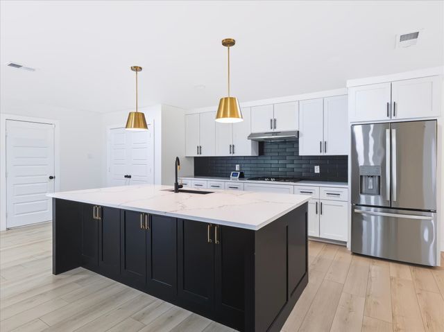 2216 Stonebrook Drive, Carrollton, TX 75007