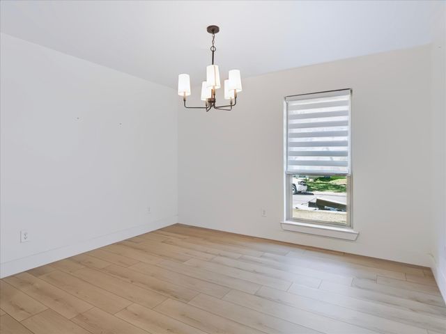 2216 Stonebrook Drive, Carrollton, TX 75007
