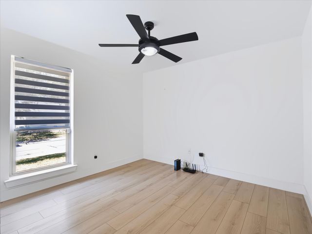 2216 Stonebrook Drive, Carrollton, TX 75007