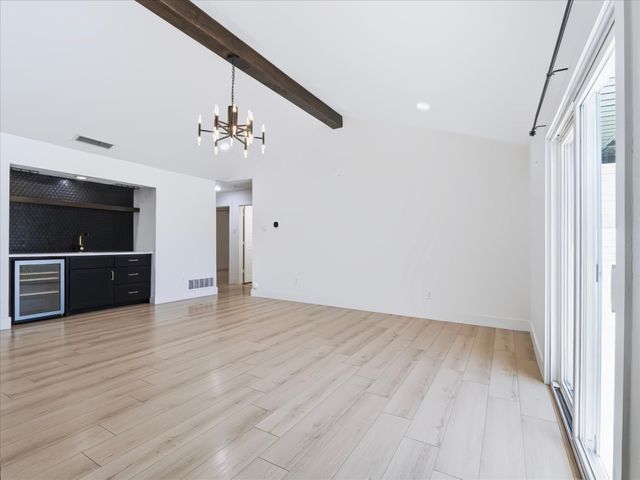 2216 Stonebrook Drive, Carrollton, TX 75007