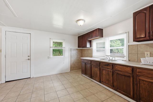 151 Rand Avenue, Lexington, KY 40508