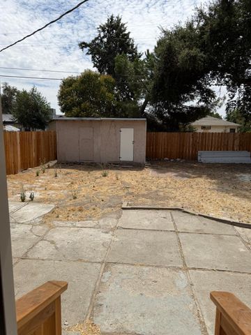 2346 Hackberry St, Stockton, CA 95205