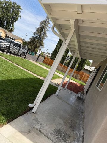 2346 Hackberry St, Stockton, CA 95205