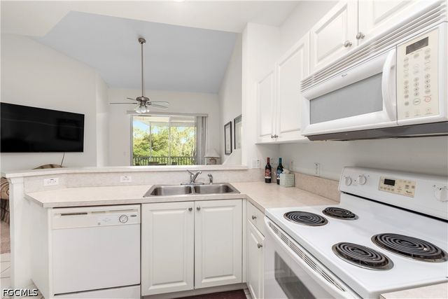 4219 Liron AVE 203, Fort Myers, FL 33916
