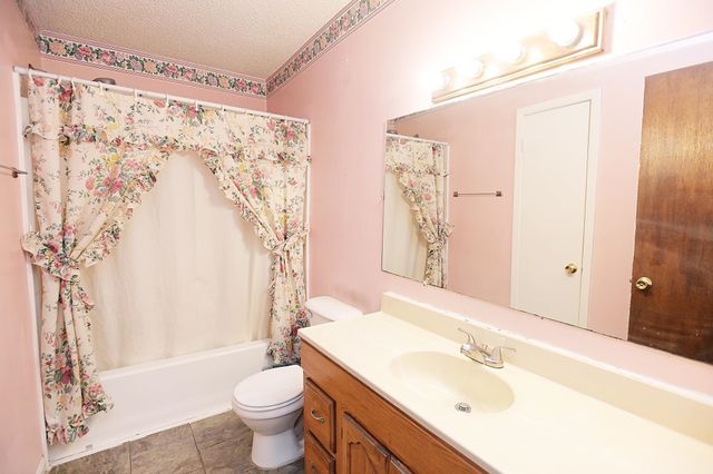 100-A Half Oak Drive, Thibodaux, LA 70301