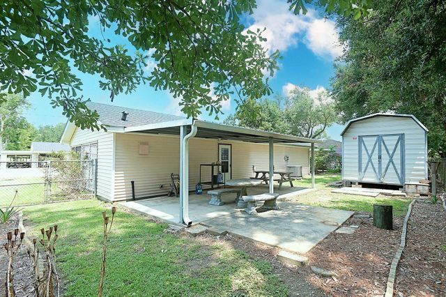 100-A Half Oak Drive, Thibodaux, LA 70301