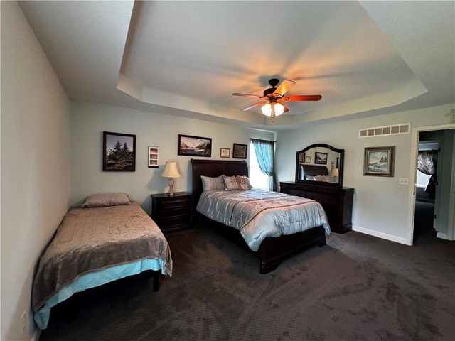 714 Ridge Crest Drive, Raymore, MO 64083
