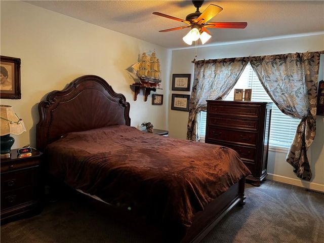 714 Ridge Crest Drive, Raymore, MO 64083