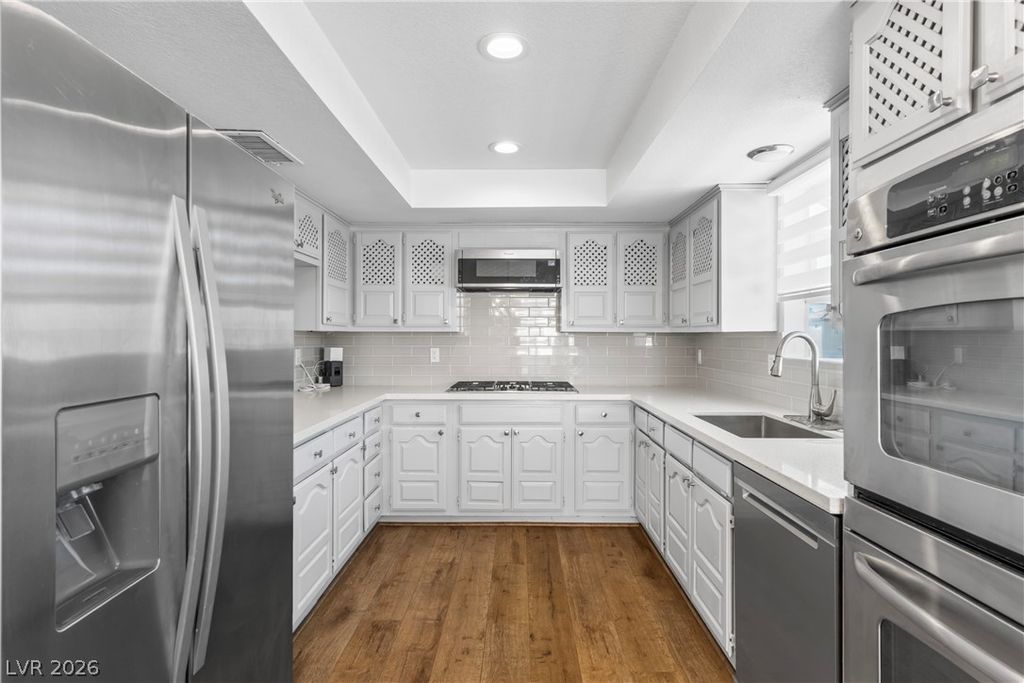2824 Edmond Street 2, Las Vegas, NV 89146 — photo 2