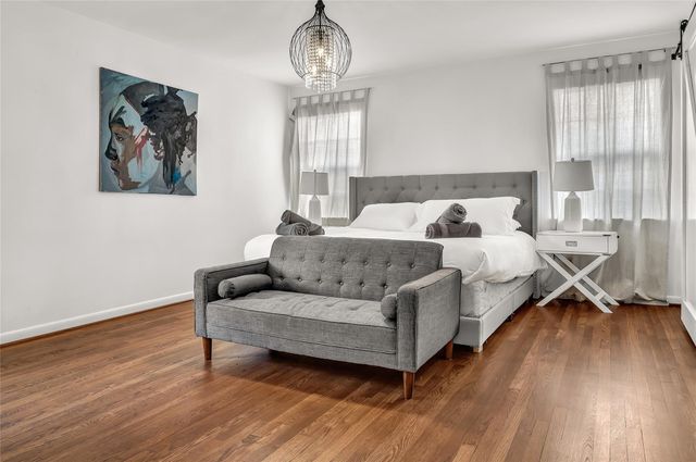 5604 Flack, Houston, TX 77081