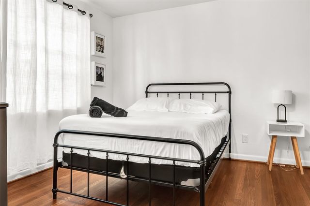 5604 Flack, Houston, TX 77081