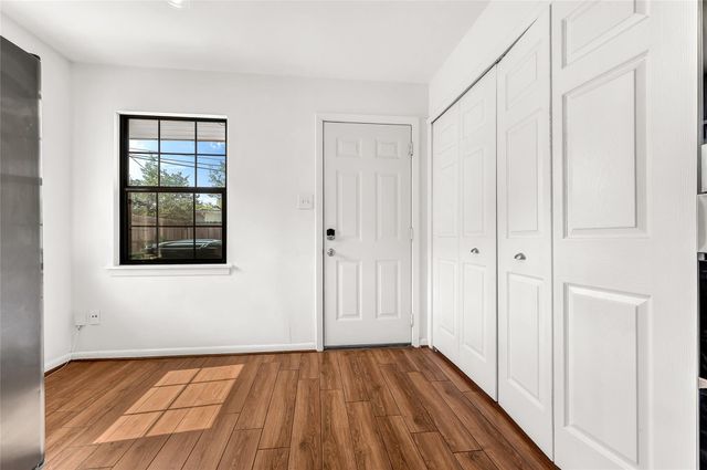 5604 Flack, Houston, TX 77081