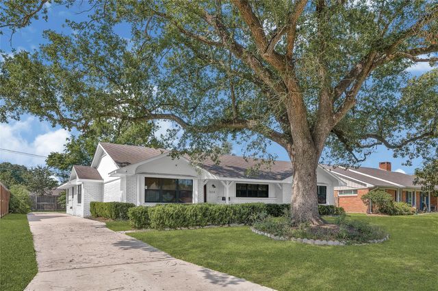5604 Flack, Houston, TX 77081