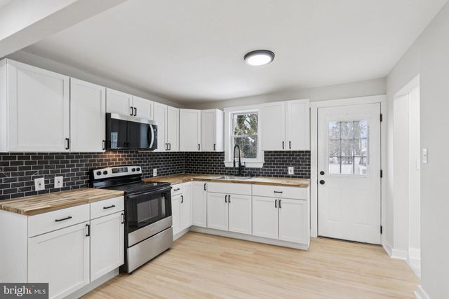 409 E MAIN ST, Millville, NJ 08332