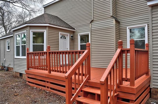 1300 Danielle CT, Chesapeake, VA 23320