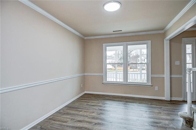 1300 Danielle CT, Chesapeake, VA 23320