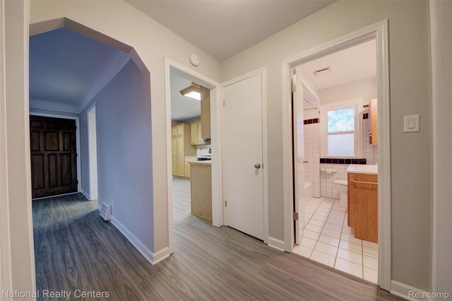 5808 Gilman Street, Garden City, MI 48135