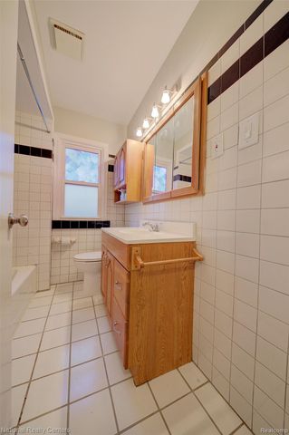 5808 Gilman Street, Garden City, MI 48135