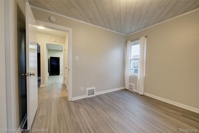 5808 Gilman Street, Garden City, MI 48135