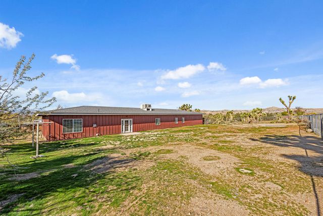 7607 Lucerne Vista Avenue, Yucca Valley, CA 92284