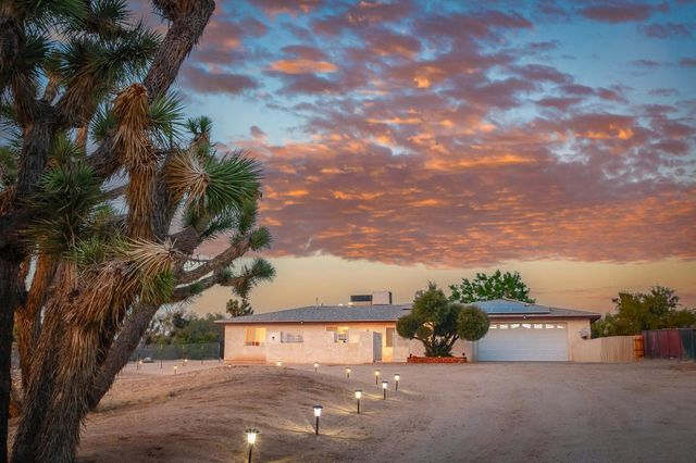 7607 Lucerne Vista Avenue, Yucca Valley, CA 92284