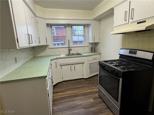 2468 11th Street, Cuyahoga Falls, OH 44221