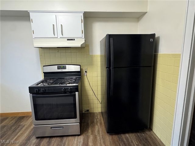 2468 11th Street, Cuyahoga Falls, OH 44221